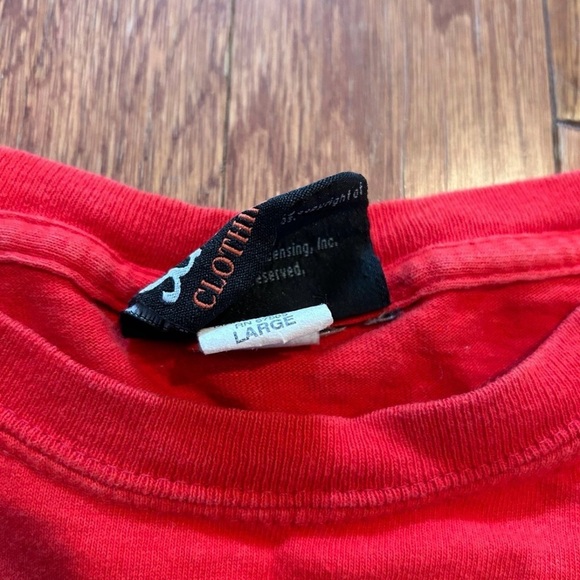 Scarface Red Graphic T-Shirt - Picture 4 of 4